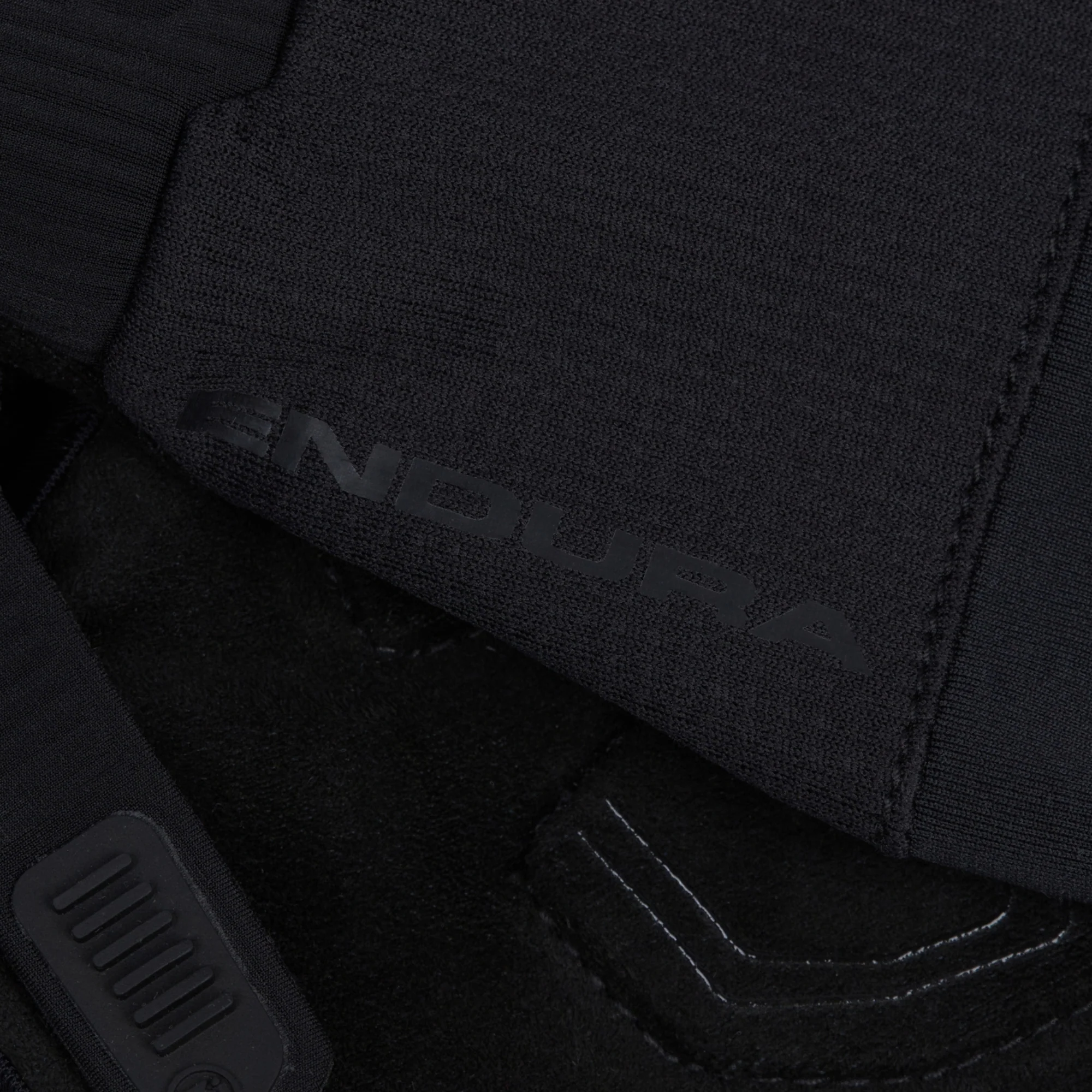 Endura Loop Fingerless Cycling Gloves - Black - Image 3