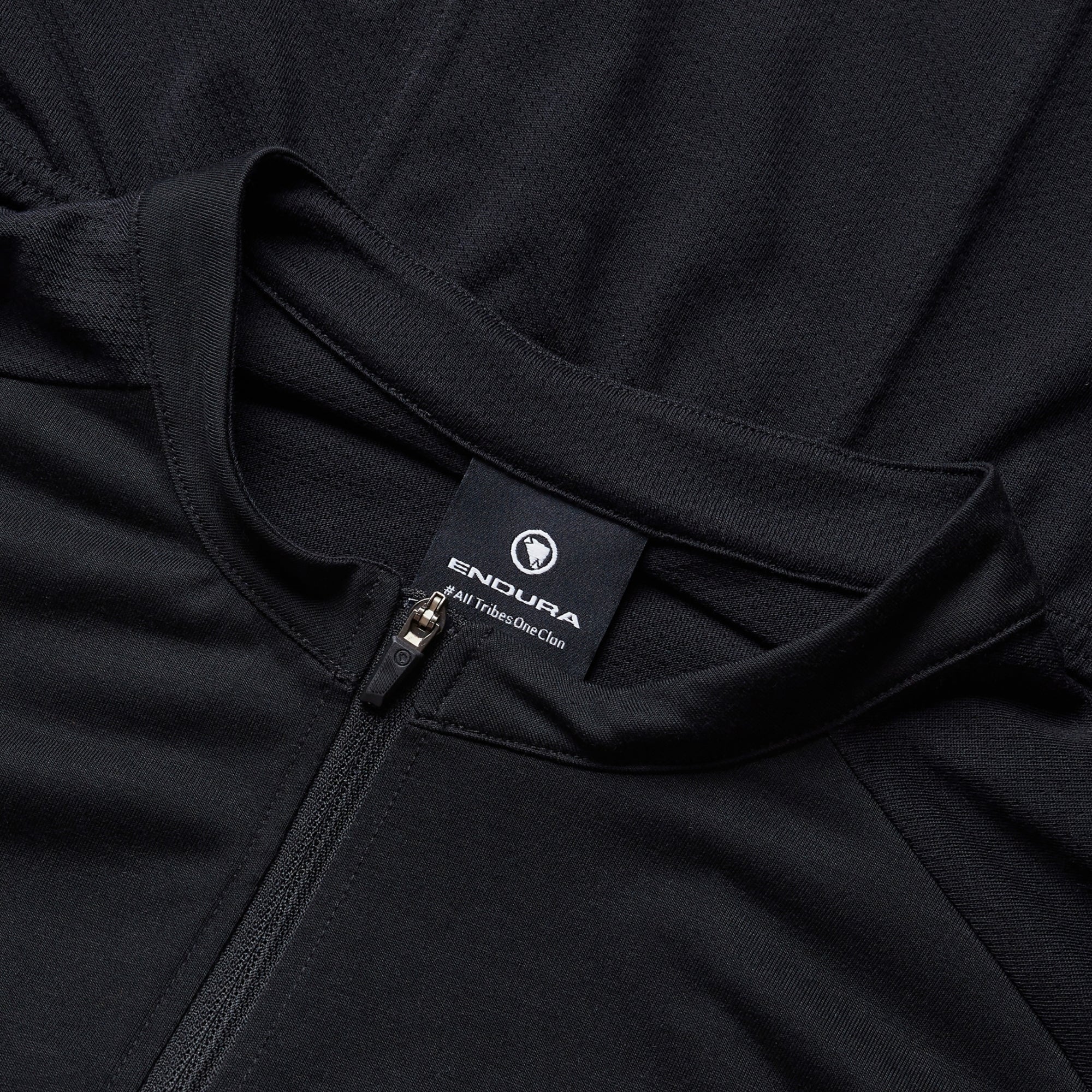 Endura Loop Short Sleeve Mens Cycling Jersey - Black - Image 3
