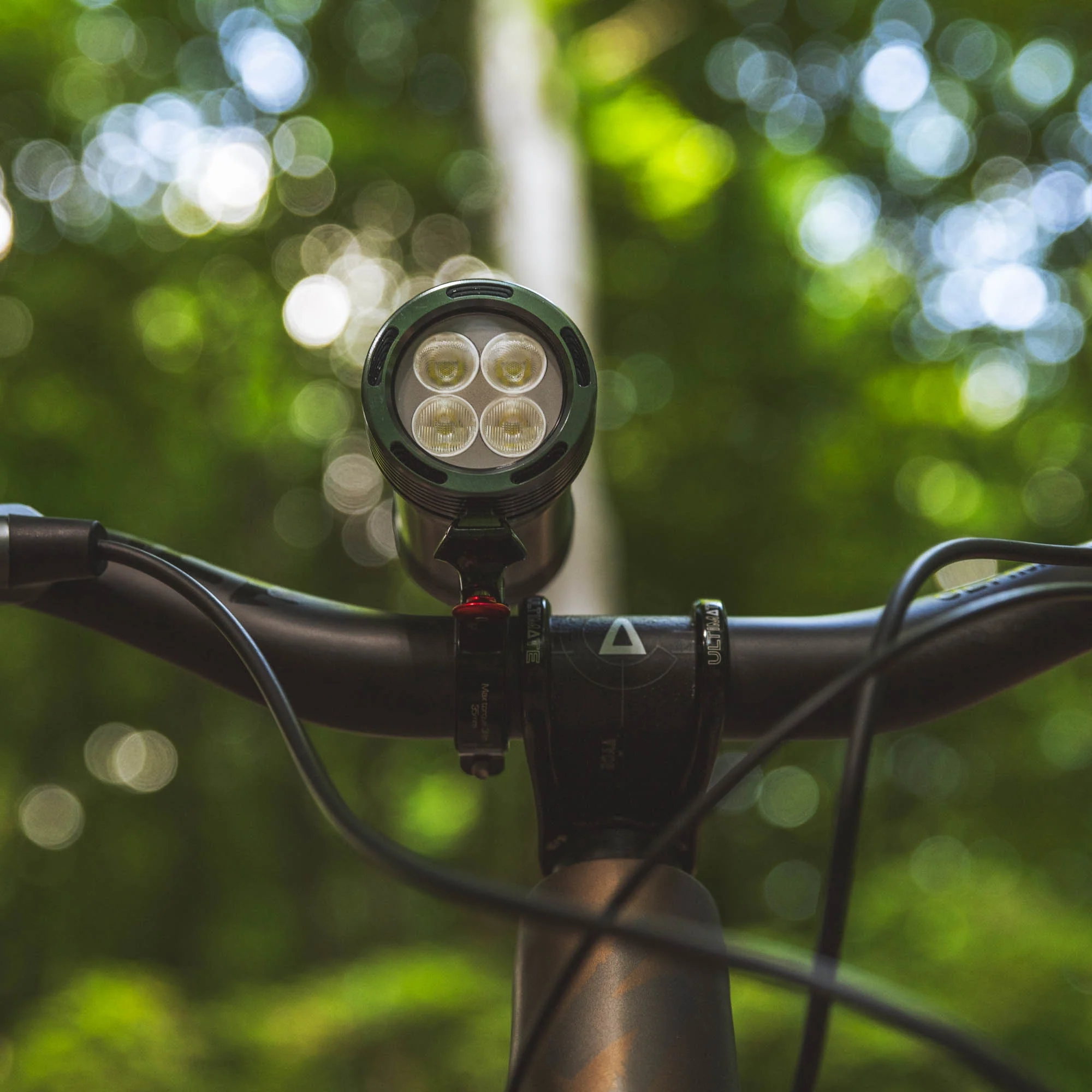 Exposure Lights MaXx-D MK17 Front Bike Light - Image 3