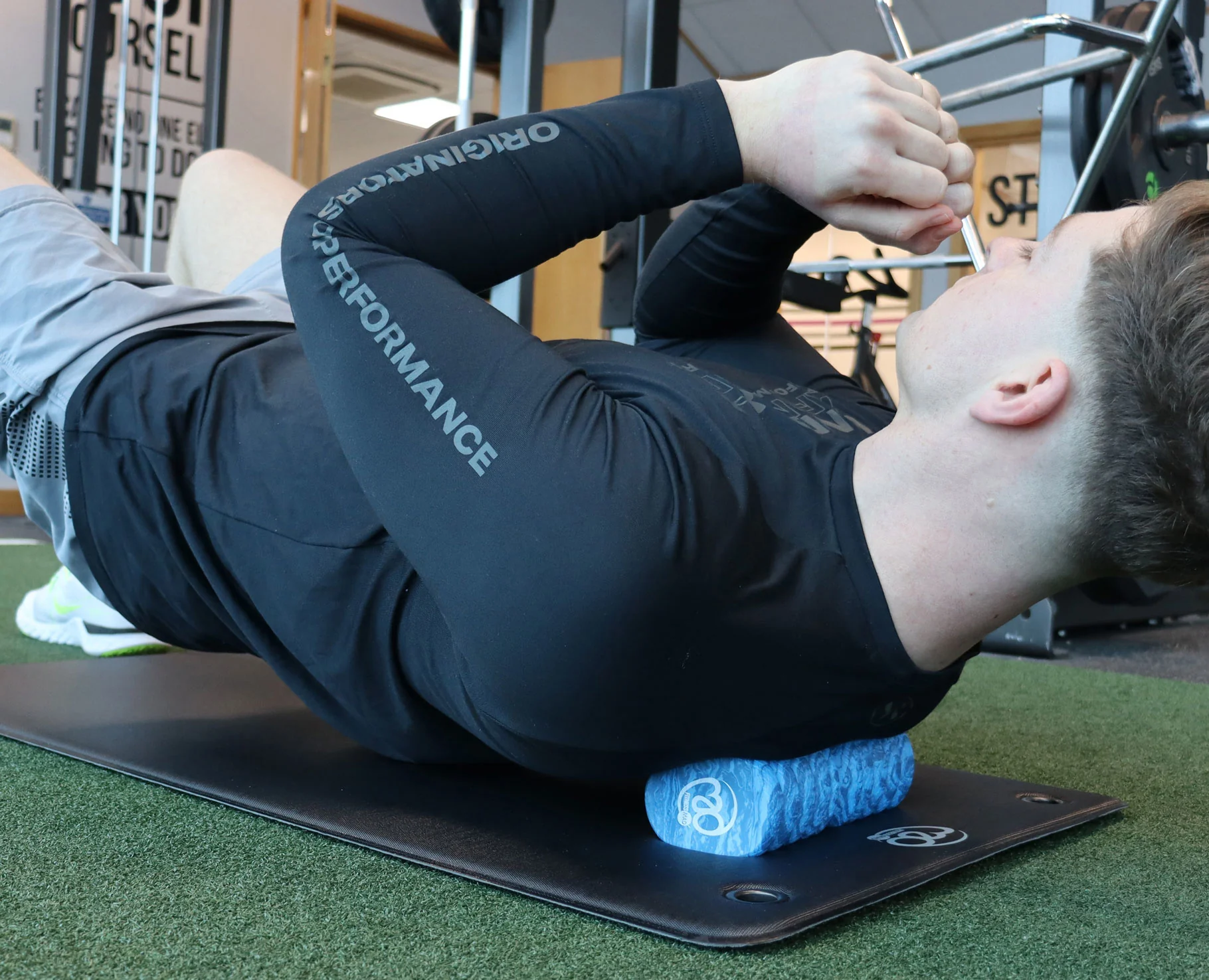 Fitness Mad 20cm Foam Roller - Blue - Image 3