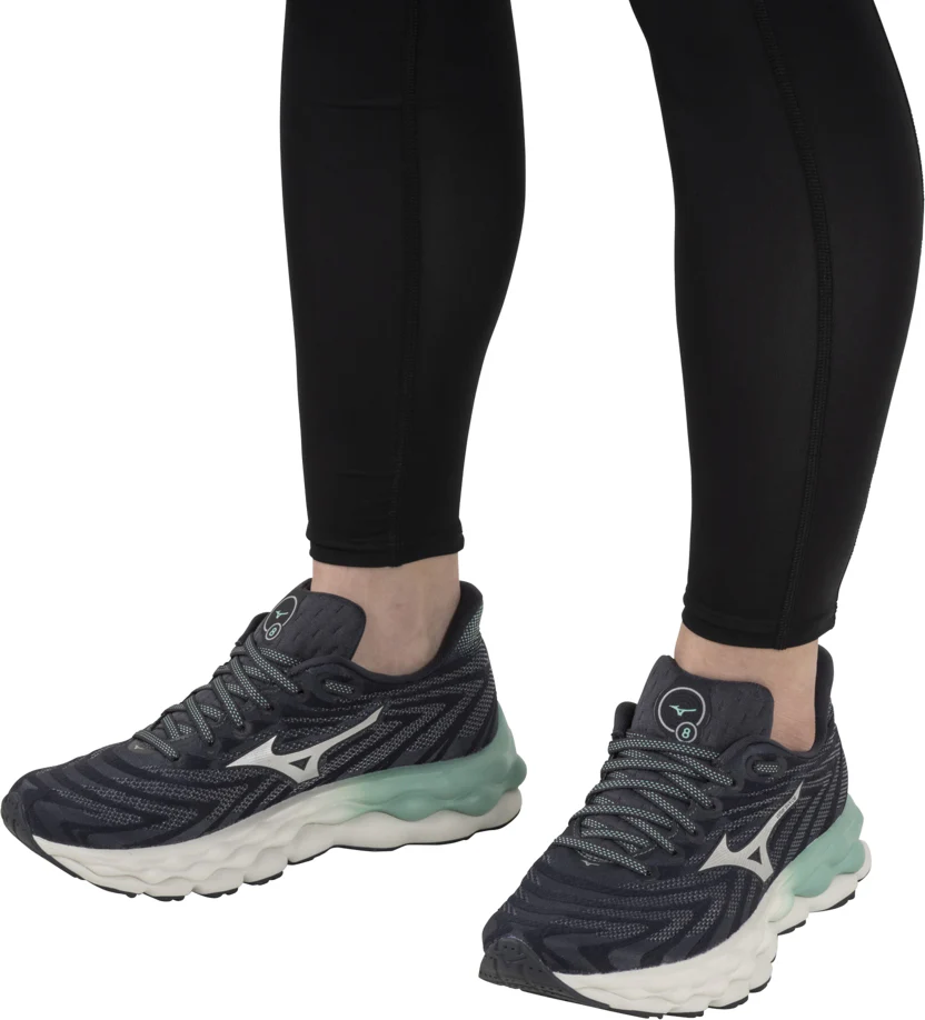 Mizuno Wave Sky 8 Womens Running Shoes - Grey - Image 7