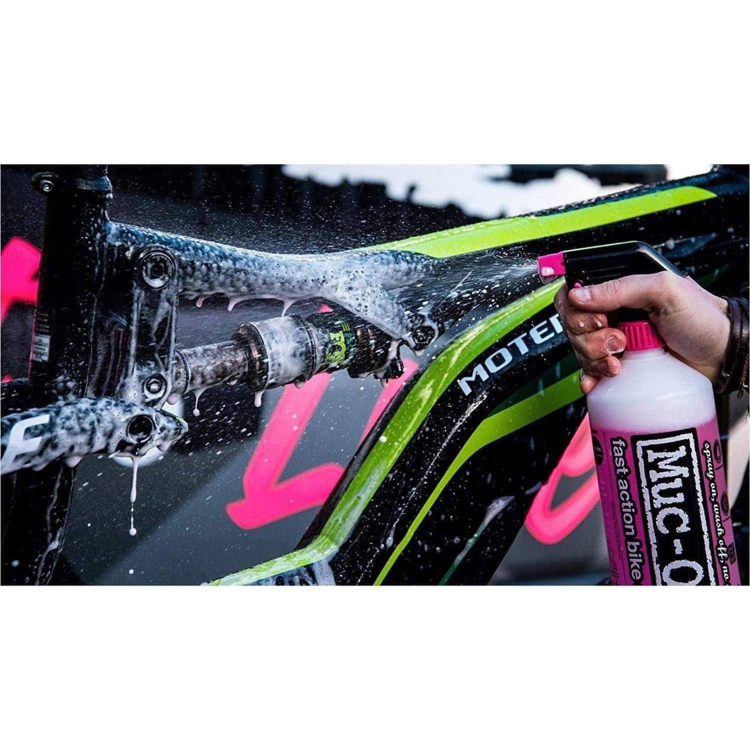 Muc-Off Bike Care Duo Kit Nano Tech & Protect Spray - Image 6