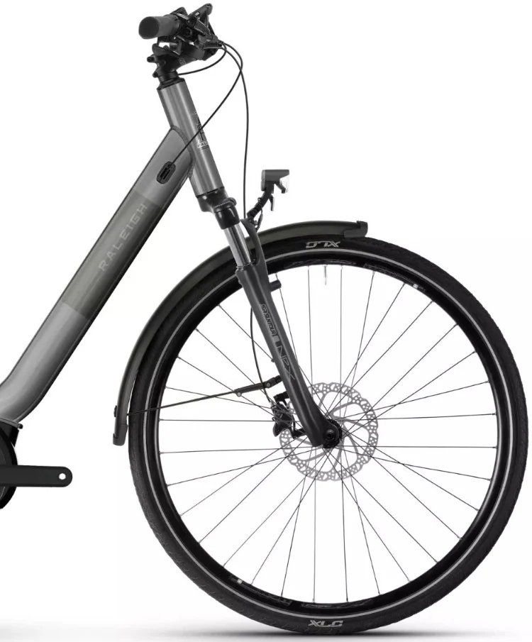Raleigh Captus Low-Step Electric Hybrid Bike 2026 - Titanium - Image 3
