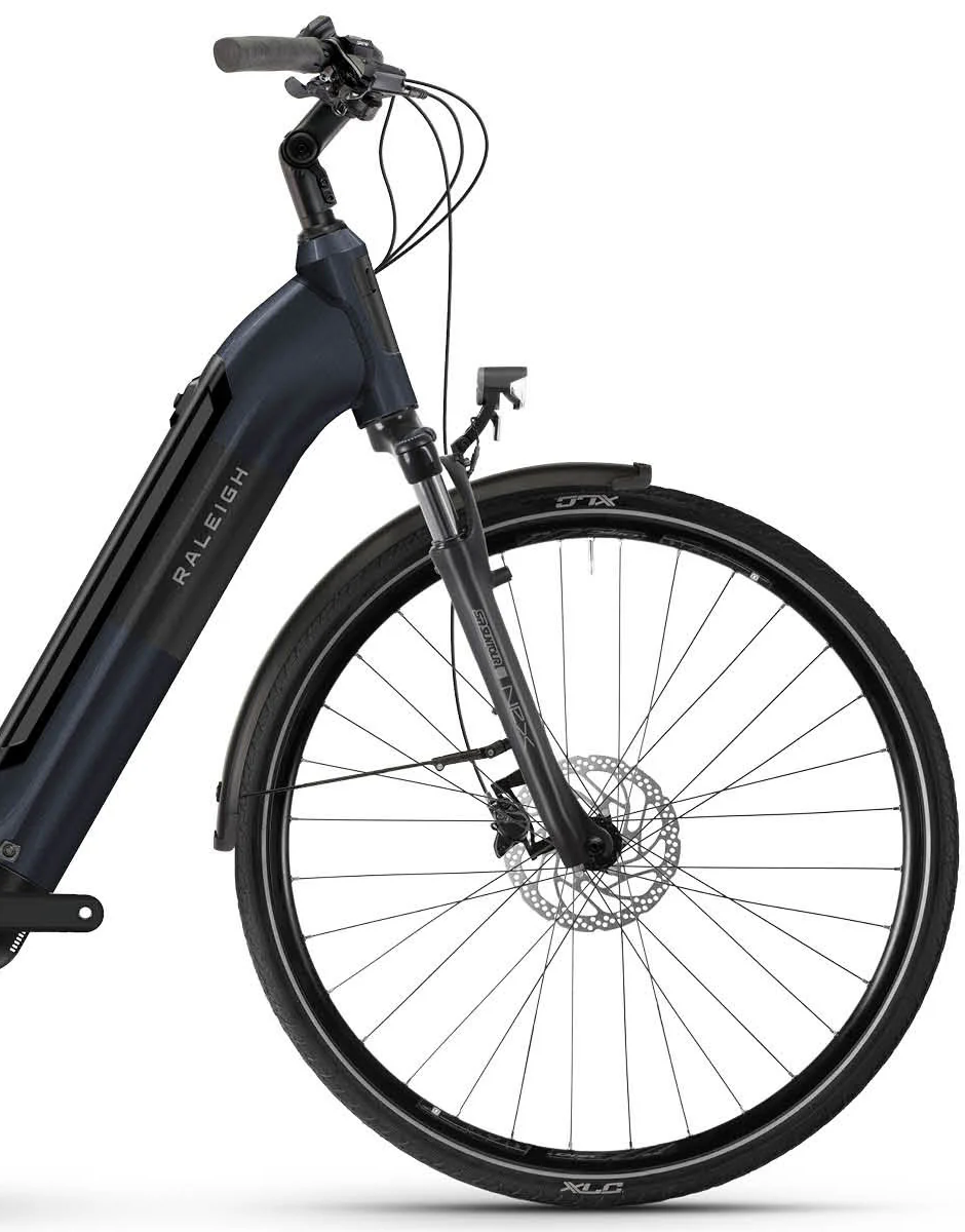 Raleigh Motus Low-Step Electric Hybrid Bike 2026 - Nightblue Gloss - Image 3