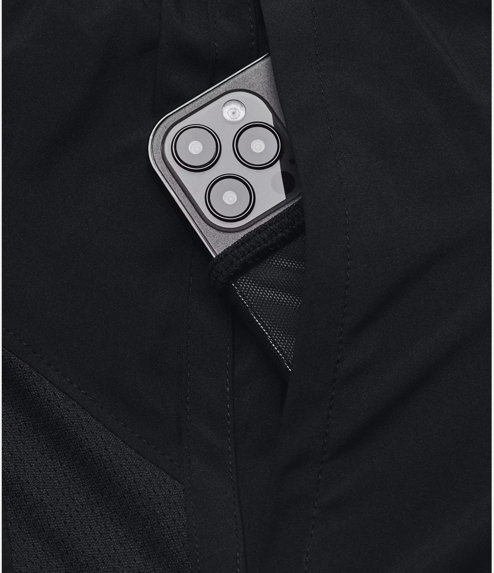 Under Armour Launch 7 Inch Mens Running Shorts - Black - Image 4